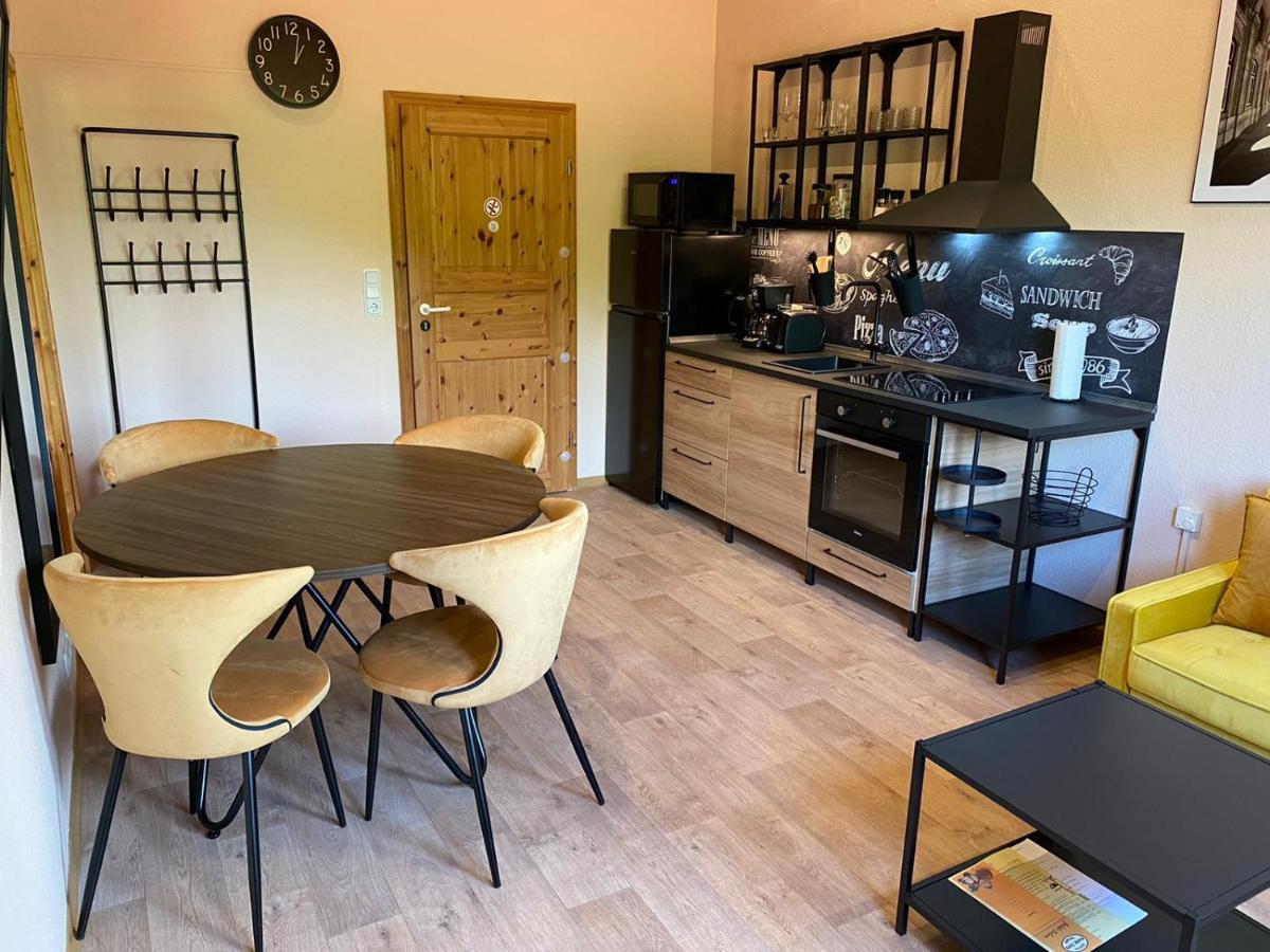 Ferienwohnungen Park Cafe Am Kurpark Bernkastel-Kues Exteriör bild