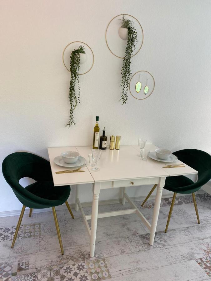 Ferienwohnungen Park Cafe Am Kurpark Bernkastel-Kues Exteriör bild
