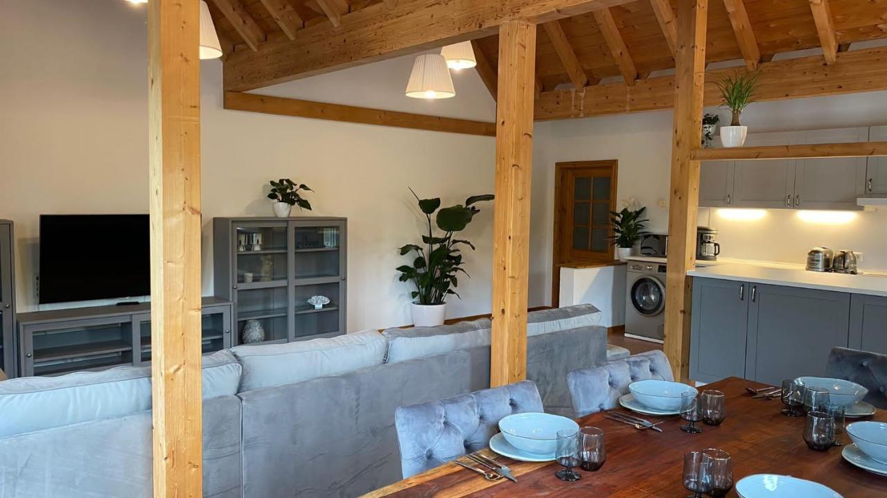 Ferienwohnungen Park Cafe Am Kurpark Bernkastel-Kues Exteriör bild